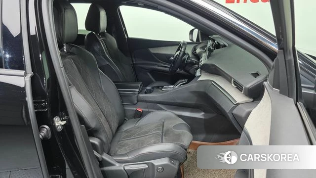 Peugeot 3008 second generation 2018 Черный из Кореи, фото 2