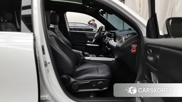 Mercedes-Benz GLB-Class X247 2022 Белый из Кореи, фото 2