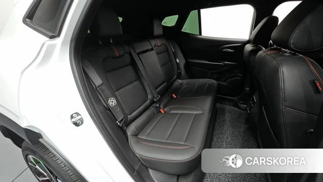 Chevrolet (GM Daewoo) Trax Crossover 2024 Белый из Кореи, фото 2