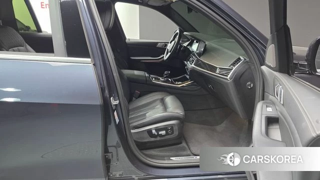 BMW X7 (G07) 2021 Серый из Кореи, фото 2