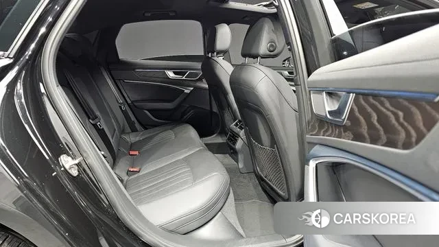 Audi A6 (C8) 2021 Черный из Кореи, фото 2