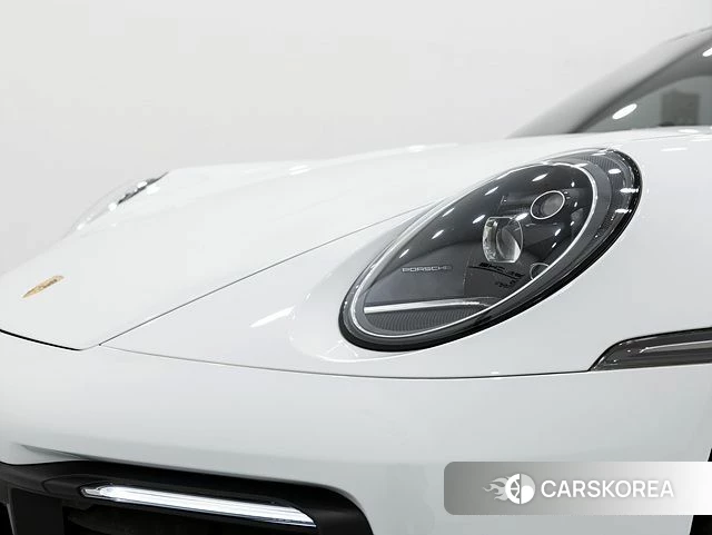 Porsche 911(992) 2020 Белый из Кореи, фото 2