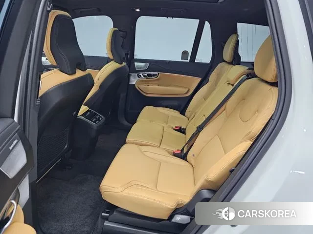 Volvo XC90 second Generation 2024 Белый из Кореи, фото 2