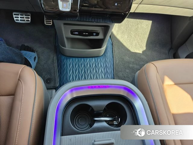 Hyundai Staria 2024 Белый из Кореи, фото 2