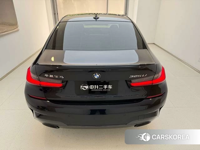 BMW 3 series 2021 Черный из Китая, фото 2