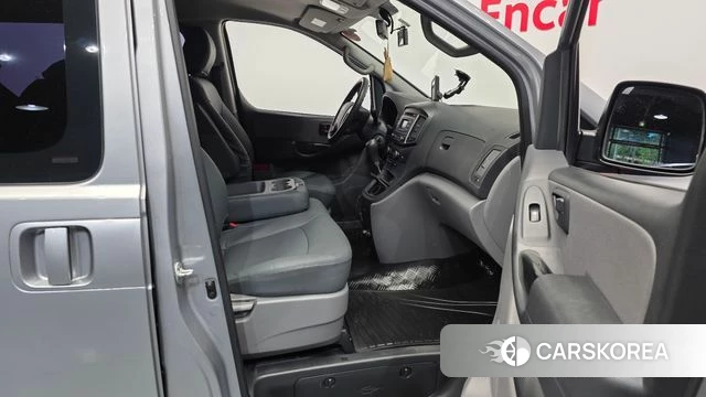 Hyundai The New Grand Starex 2018 Серебряный из Кореи, фото 2