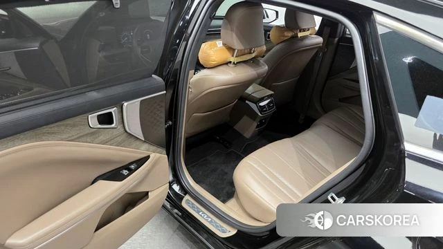 Kia K8 Hybrid 2022 Черный из Кореи, фото 2