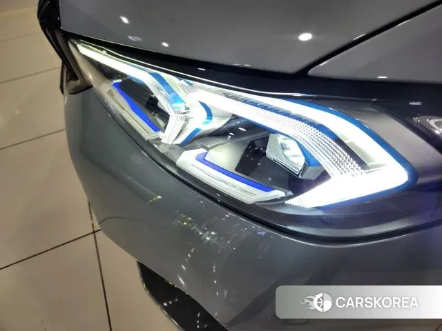 BMW 3 Series (G20) 2023 Цвет галактики из Кореи, фото 2