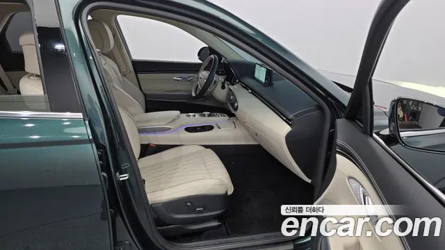 Genesis GV70 2022 Темно-зеленый из Кореи, фото 2