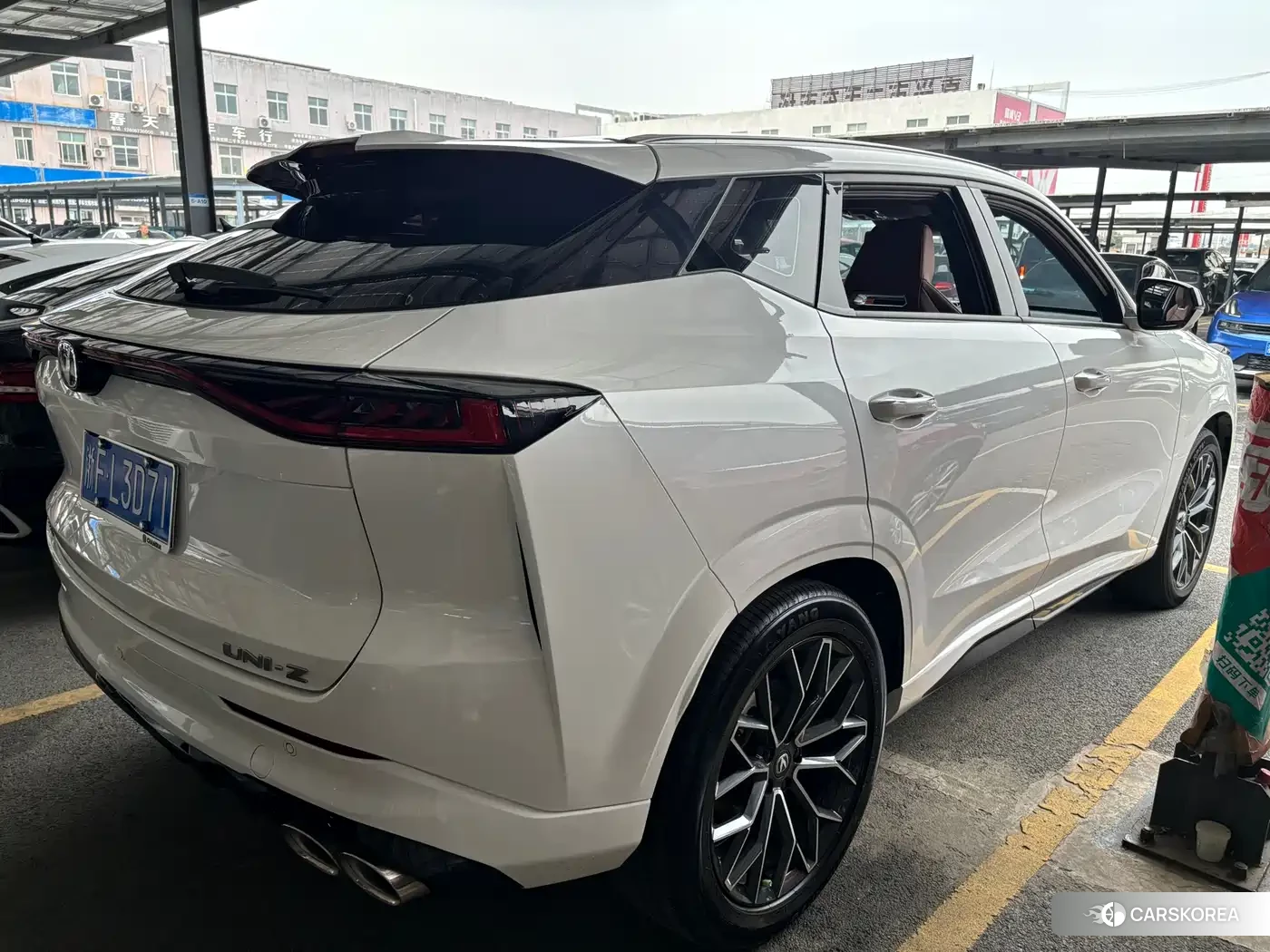 Chang'an UNI-Z 2024 Белый из Китая, фото 2