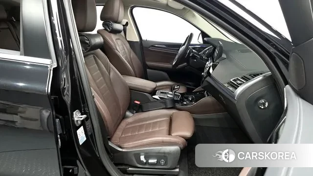 BMW X4 (G02) 2022 Черный из Кореи, фото 2