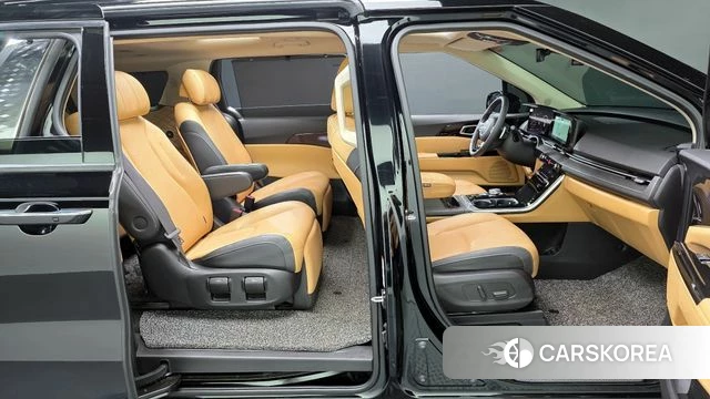 Kia Carnival 4th generation 2022 Черный из Кореи, фото 2