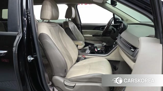 Kia Carnival 4th generation 2021 Черный из Кореи, фото 2