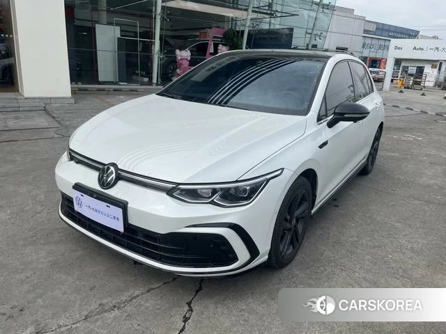 Volkswagen Golf 2024 Белый из Китая, фото 2