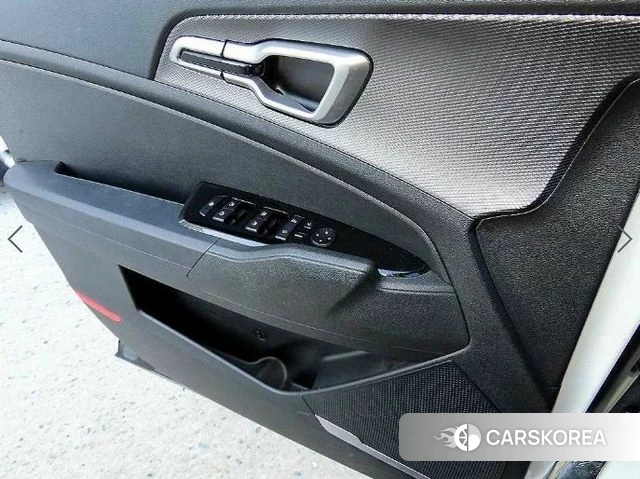 Kia Sportage 5th Generation 2022 Белый из Кореи, фото 2