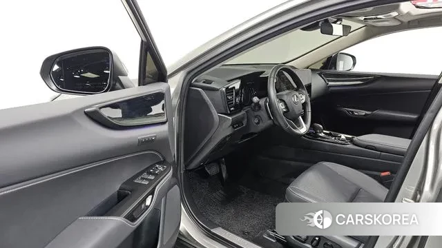 Lexus NX350h Second generation 2025 Серый из Кореи, фото 2