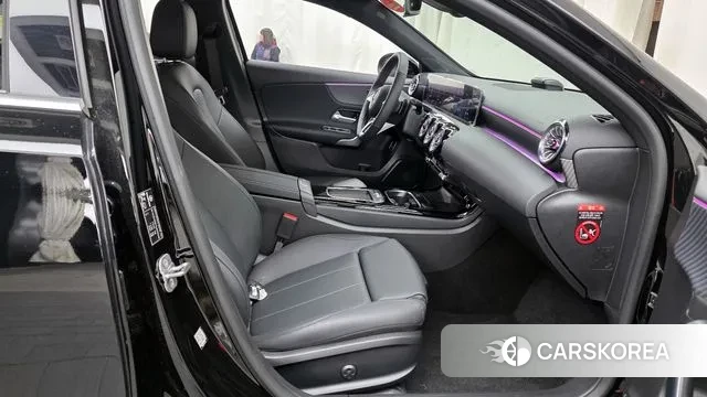 Mercedes-Benz A-Class W177 2025 Черный из Кореи, фото 2