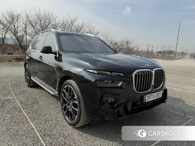 BMW X7 (G07) 2024 Черный из Кореи, фото 2