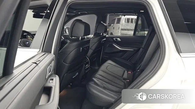 BMW X5 (G05) 2023 Белый из Кореи, фото 2