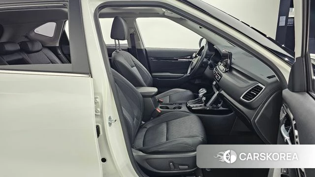 Kia Seltos 2022 Белый из Кореи, фото 2