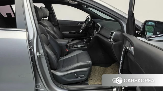 Kia Sportage The Bold 2018 Серебристо-серый из Кореи, фото 2
