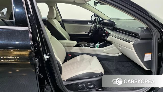 Kia The New K5 Hybrid 3rd generation 2025 Черный из Кореи, фото 2