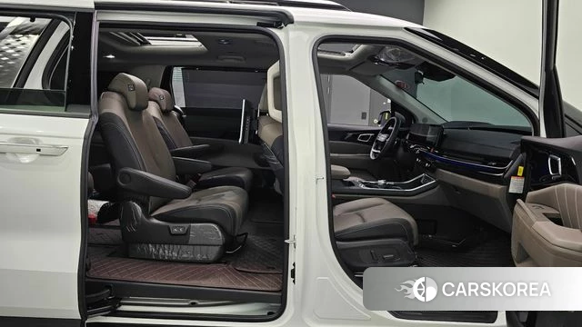 Kia The New Carnival 4th Generation 2025 Белый из Кореи, фото 2