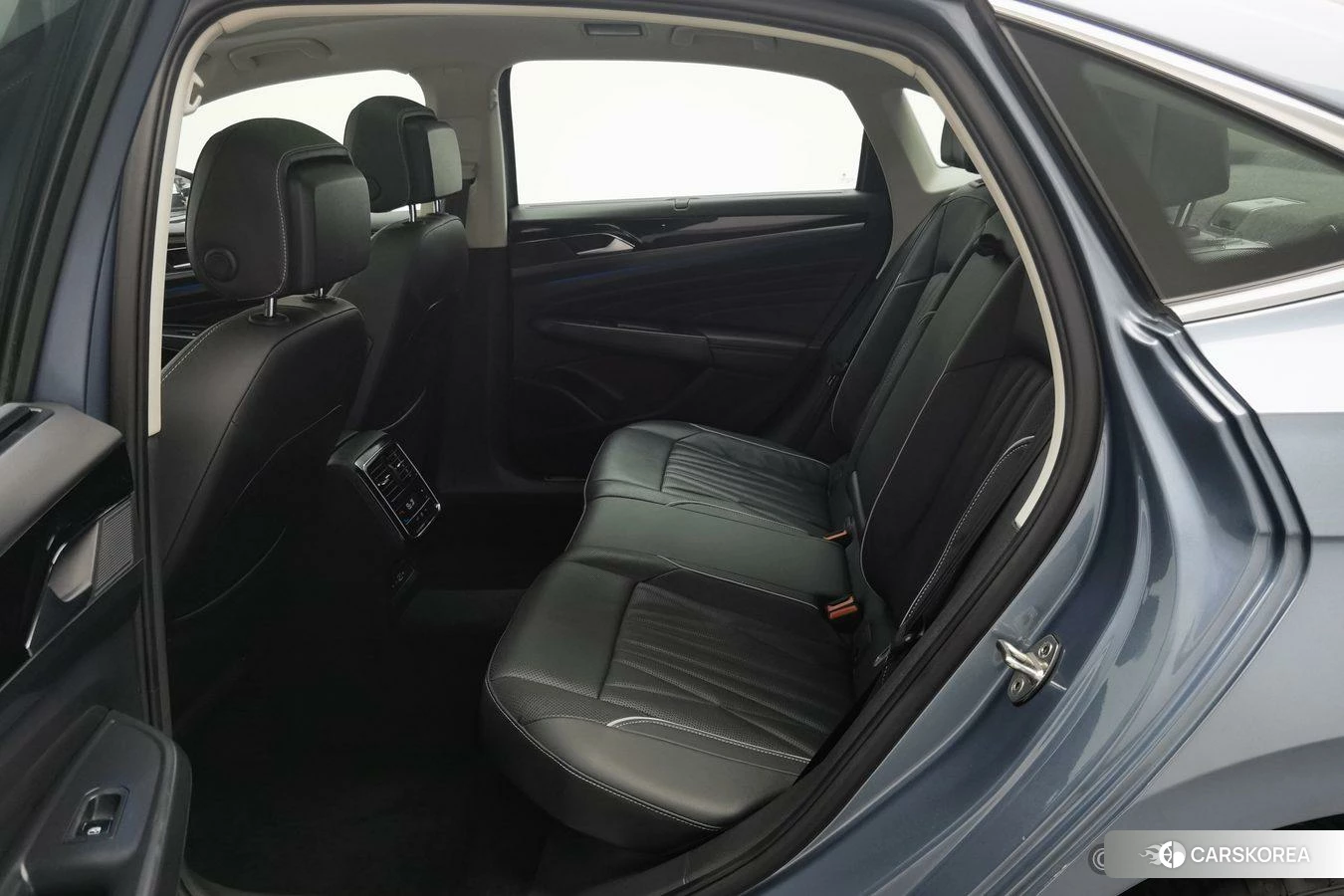 Volkswagen Passat 2021 Синий из Китая, фото 2