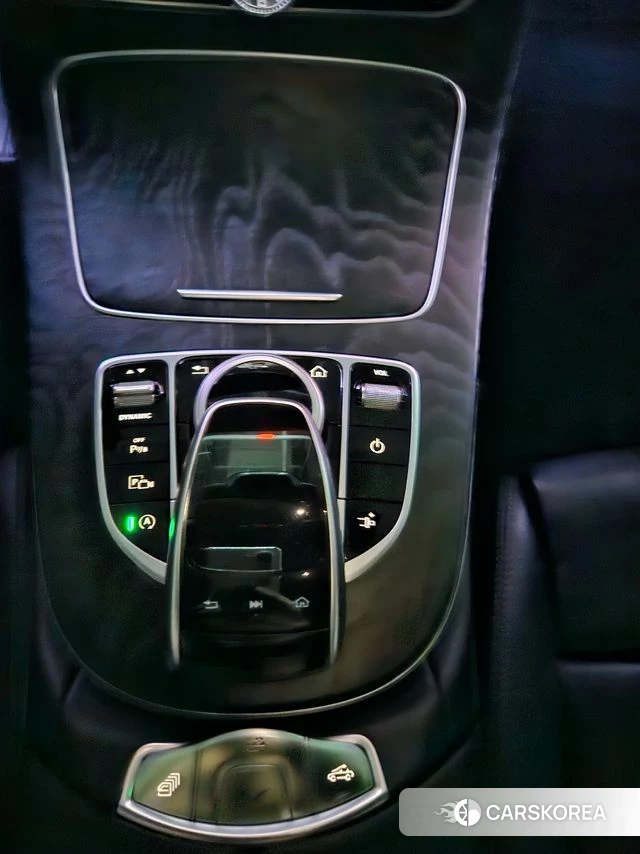 Mercedes-Benz E-Class W213 2018 Белый из Кореи, фото 2