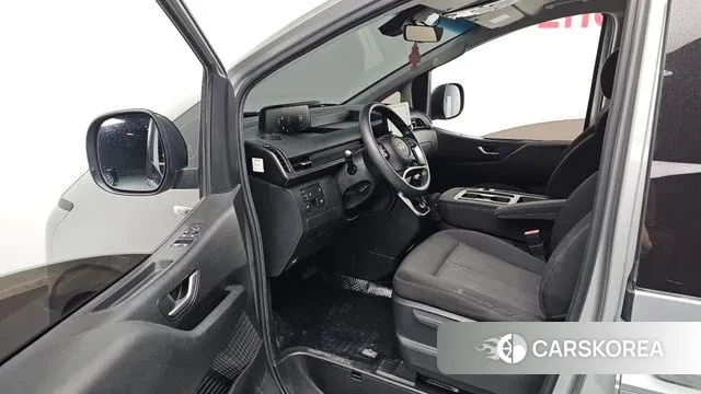 Hyundai Staria 2021 Серебряный из Кореи, фото 2