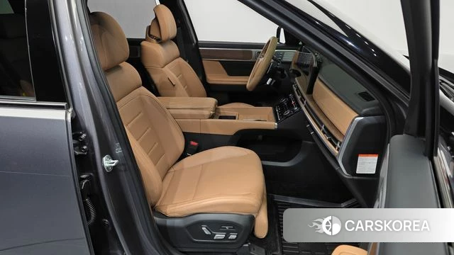 Hyundai Santa Fe (MX5) 2023 Серый из Кореи, фото 2