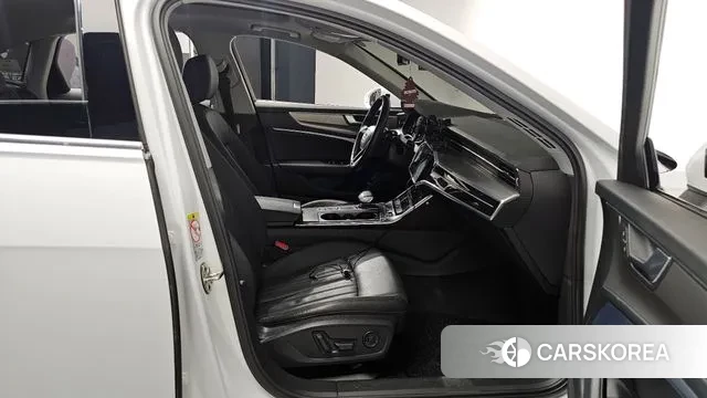 Audi A6 (C8) 2019 Белый из Кореи, фото 2