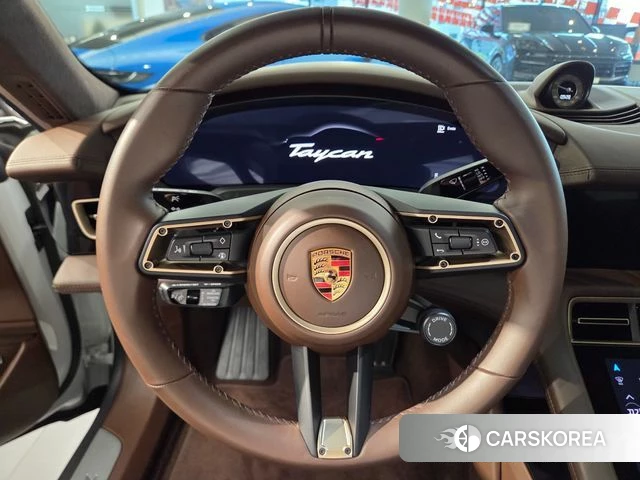 Porsche Taycan 2023 Белый из Кореи, фото 2