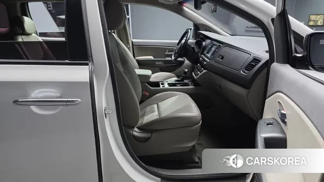 Kia All New Carnival 2018 Белый из Кореи, фото 2