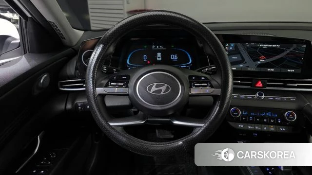 Hyundai The New Avante (CN7) 2023 Белый из Кореи, фото 2