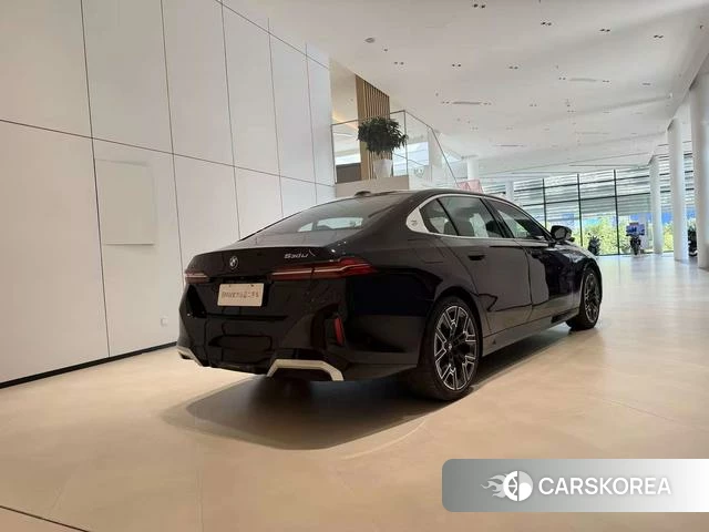 BMW 5 series id 3908670 из Китая 2