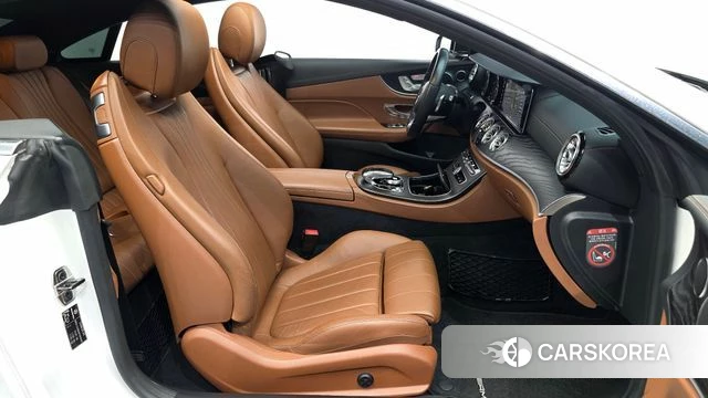 Mercedes-Benz E-Class W213 2019 Белый из Кореи, фото 2