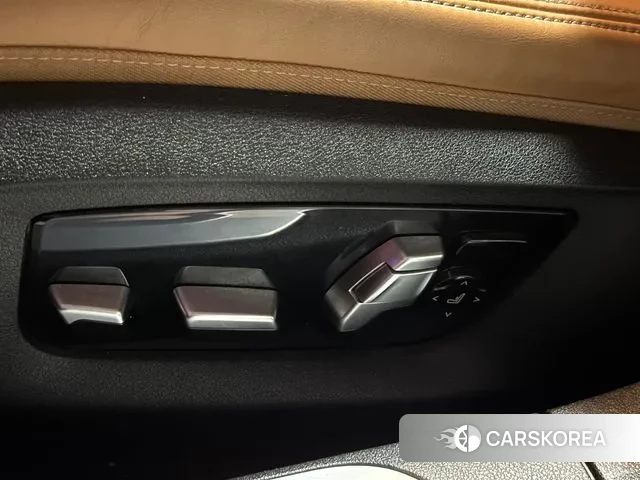 BMW 7 Series (G11) 2018 Черный из Кореи, фото 2