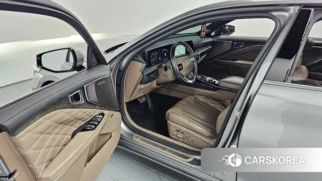 Kia K8 Hybrid 2024 Серебристо-серый из Кореи, фото 2