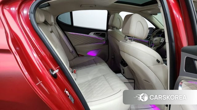Genesis G70 2019 Красный из Кореи, фото 2
