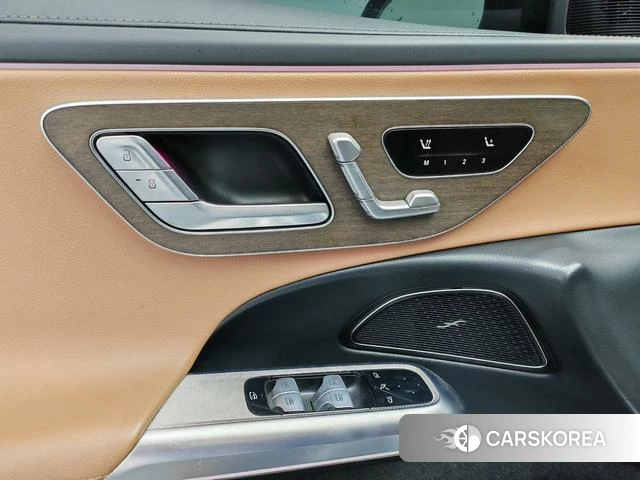 Mercedes-Benz E-class 2024 Черный из Китая, фото 2