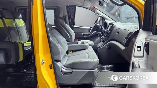 Hyundai The New Grand Starex 2019 Желтый из Кореи, фото 2