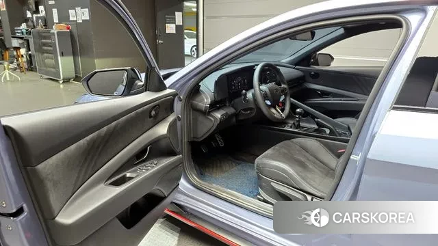 Hyundai The New Avante (CN7) 2025 Светло-серебряный цвет из Кореи, фото 2