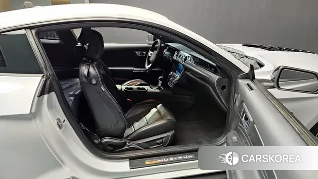 Ford Mustang 2020 Белый из Кореи, фото 2