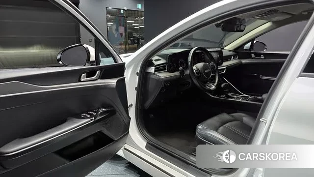 Kia K5 3rd generation 2022 Белый из Кореи, фото 2