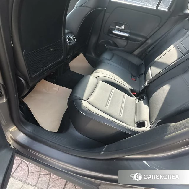 Mercedes-Benz GLA 2022 Темно-серый из Китая, фото 2