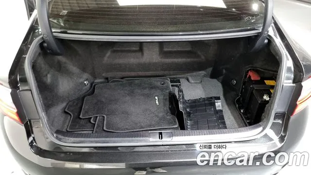 Lexus New ES300h 2018 Черный из Кореи, фото 2