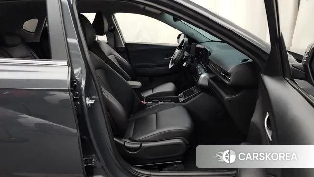 Hyundai Kona (SX2) 2023 Серый из Кореи, фото 2