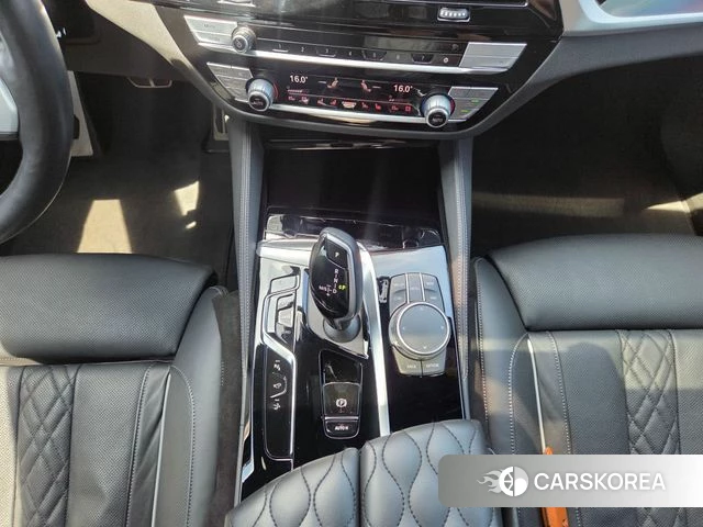 BMW 6 Series GT (G32) 2022 Серый из Кореи, фото 2
