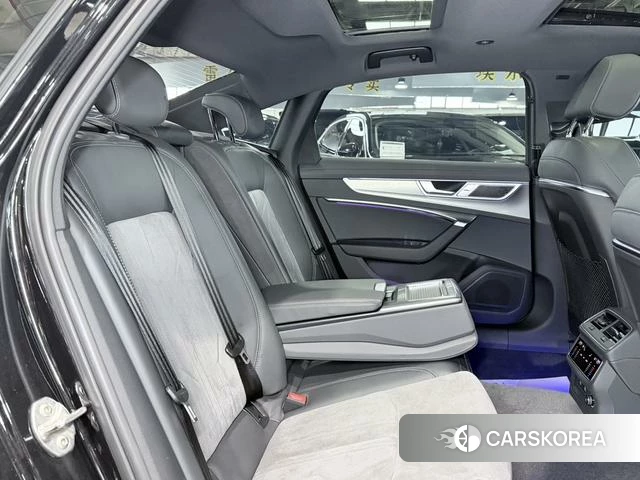 Audi A6L 2023 Черный из Китая, фото 2